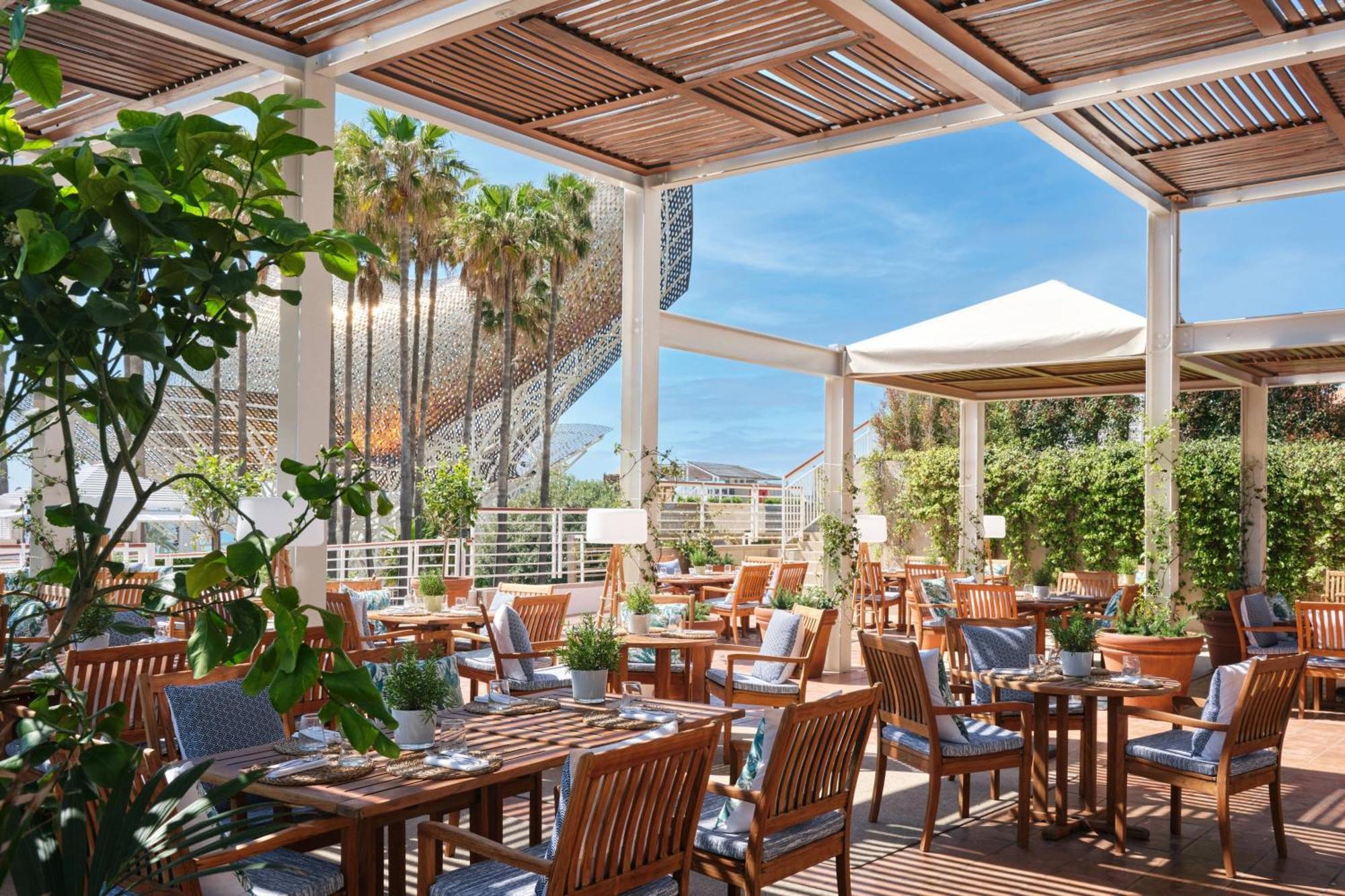 Hotel Arts Barcellona Esterno foto The Terrace at The Westin Beverly Hills