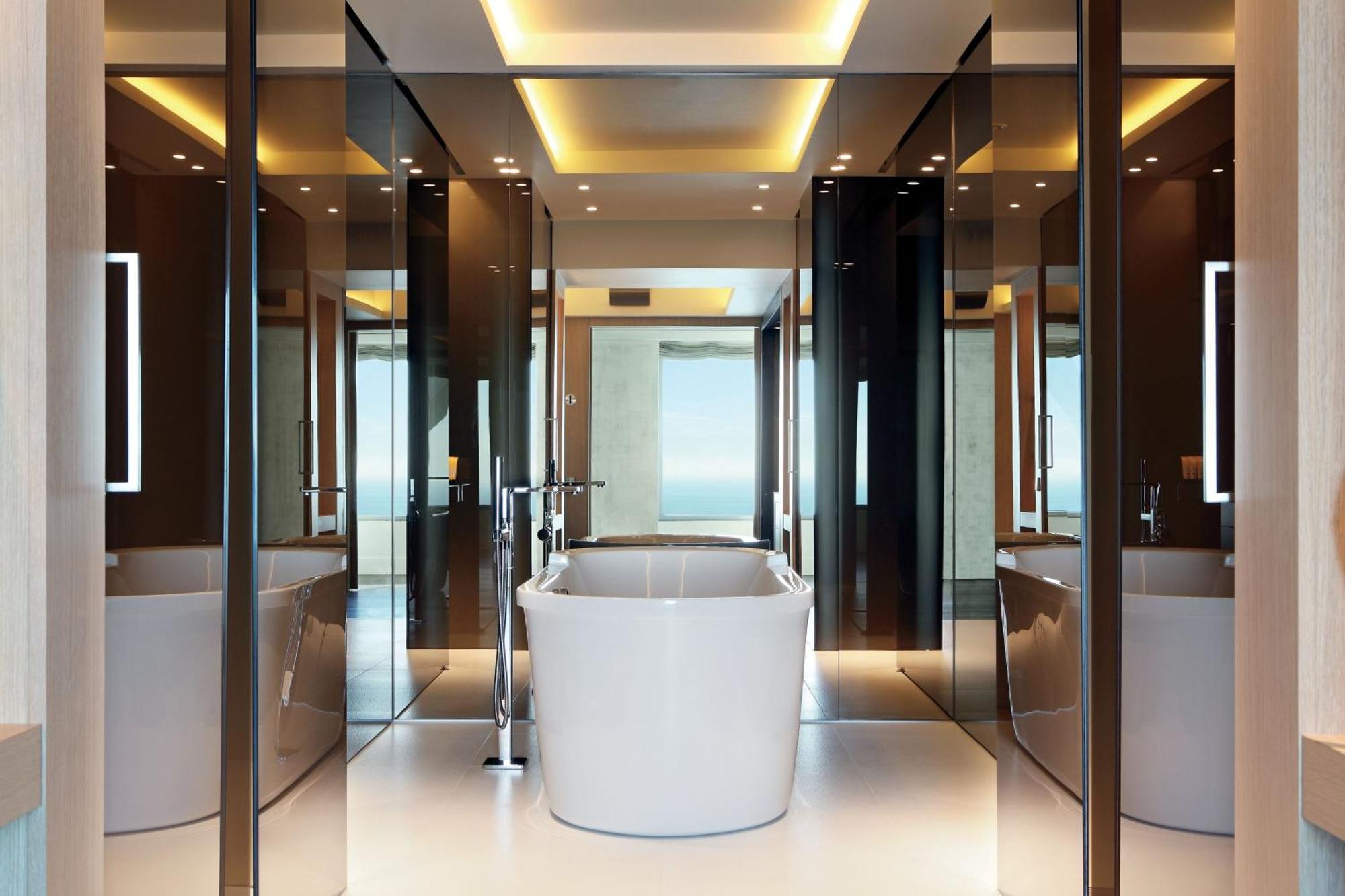 Hotel Arts Barcellona Esterno foto Bathroom
