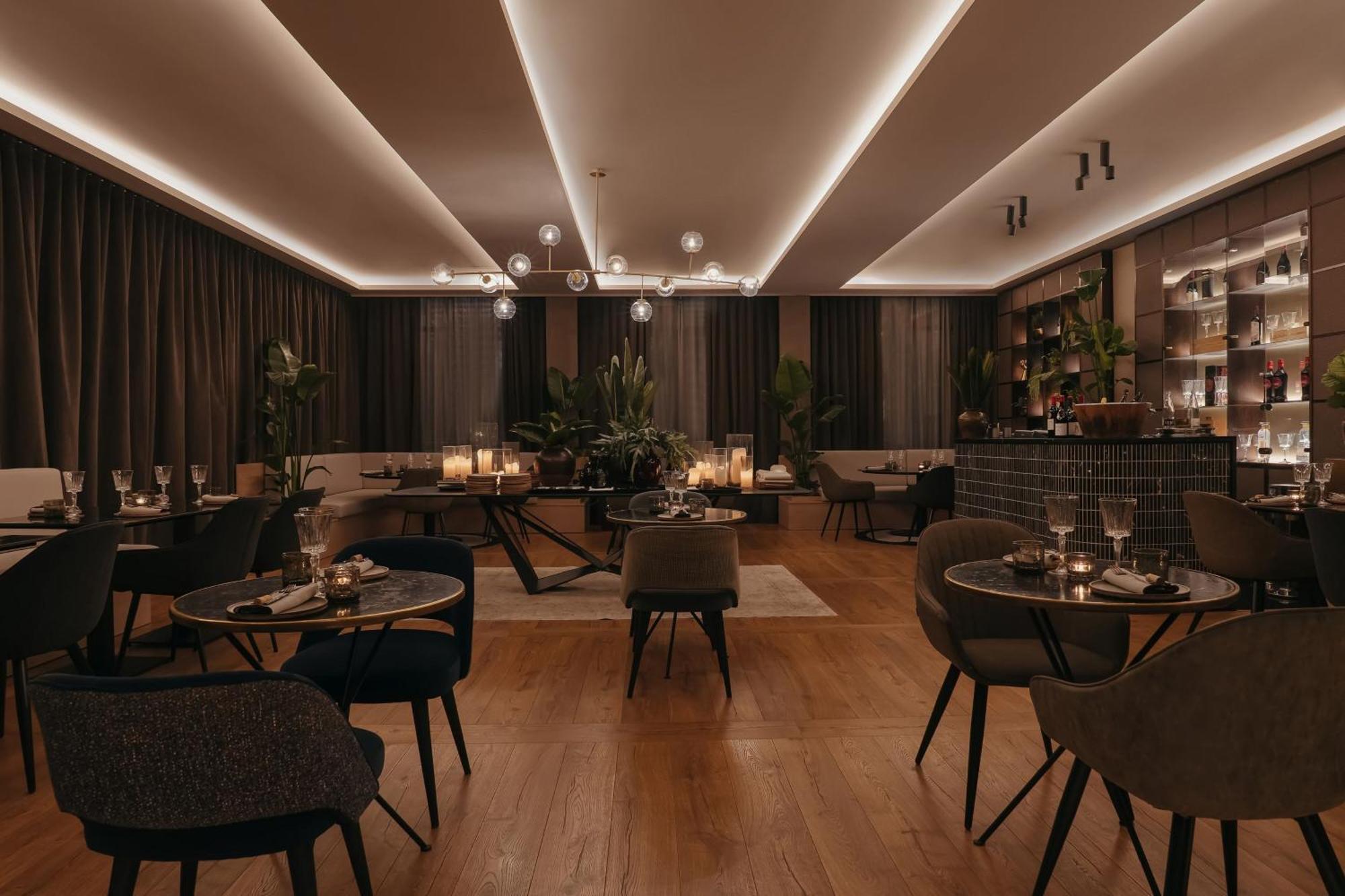 Hotel Arts Barcellona Esterno foto The interior of the restaurant